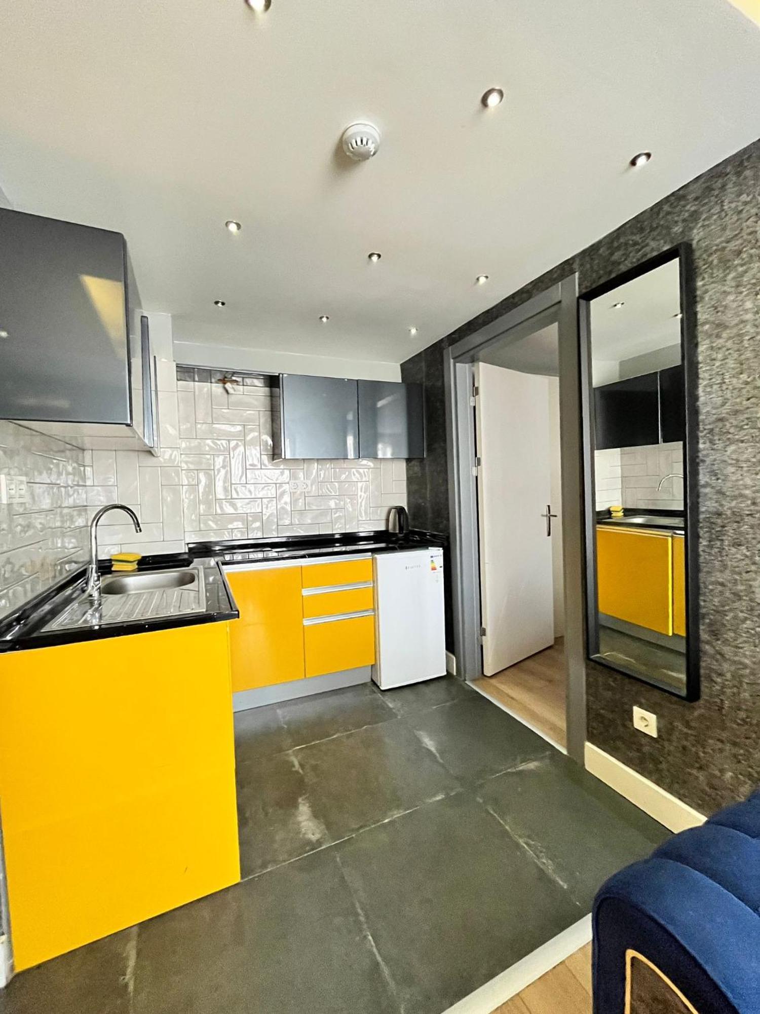 The Sisli Luxury Corner Suit Istanbul Exteriör bild